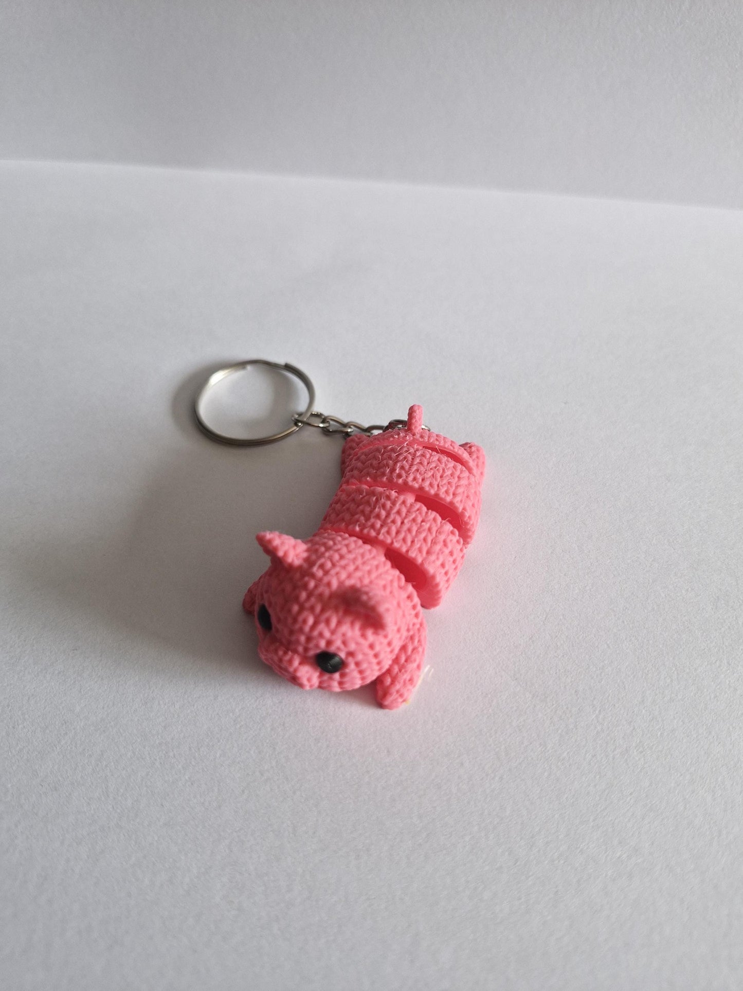 Knitted-Style Articulated Piglet Keyring | 3D Printed Animal Keychain Gift