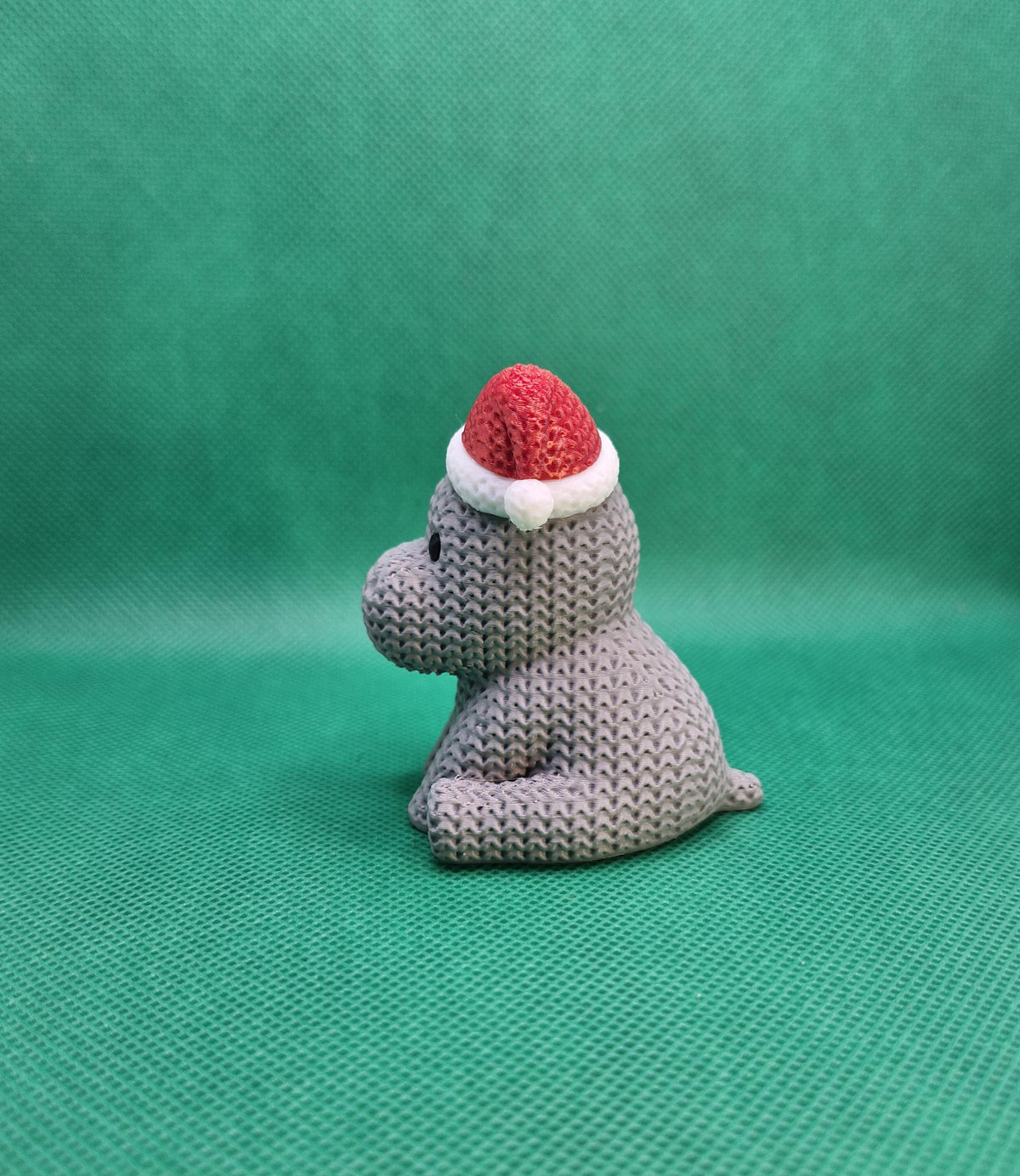Hippo with Santa Hat - product view 3