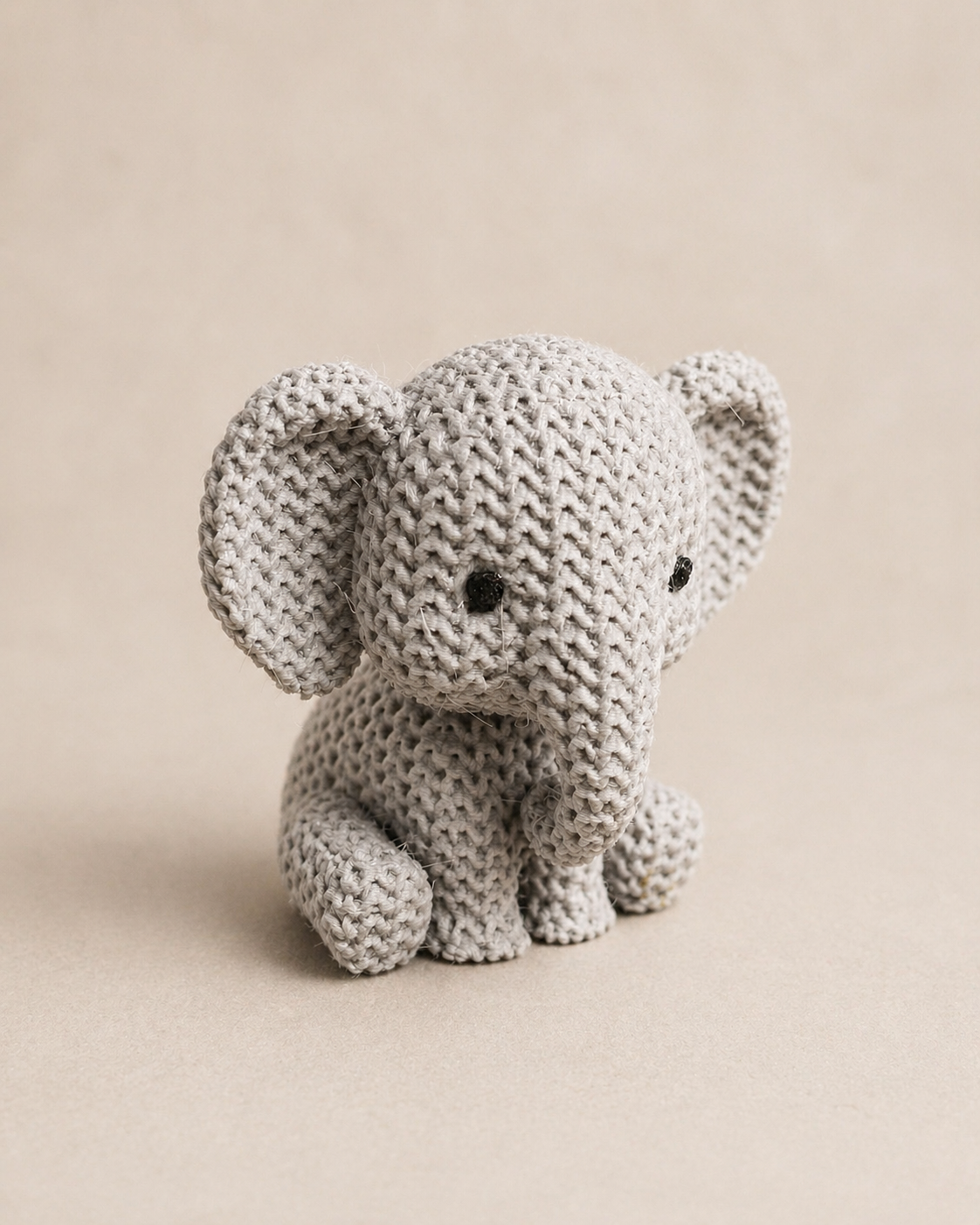 Knitted-Style Elephant Figurine | 3D Printed Gift for Animal Lovers