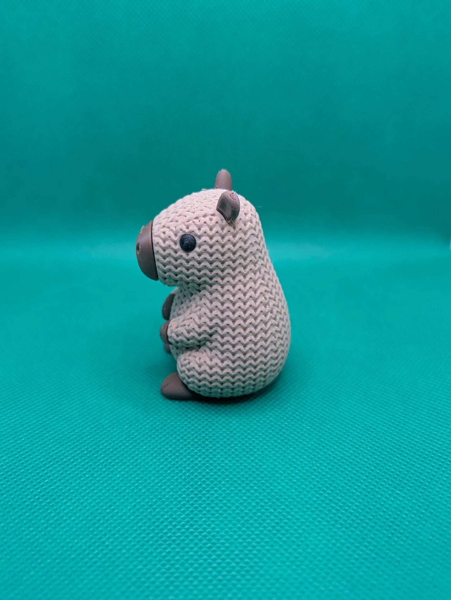 Knitted-Style Capybara Figurine | 3D Printed Gift for Animal Lovers