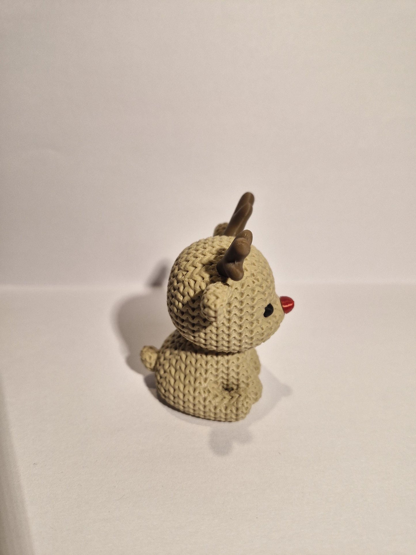 Knitted-Style Christmas Reindeer Figurine | 3D Printed Festive Gift