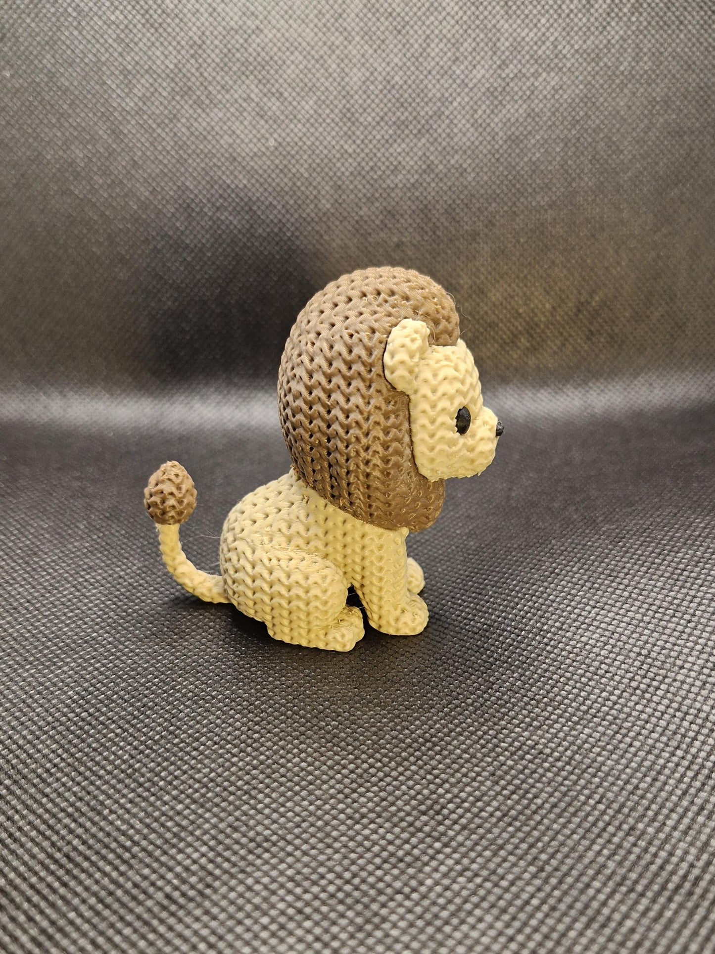 Knitted-Style Lion Figurine | 3D Printed Safari Animal Gift