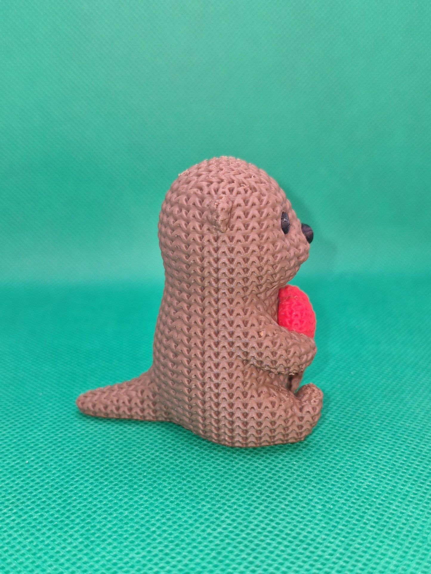 Knitted-Style Otter Holding a Heart | 3D Printed Valentine & Animal Gift