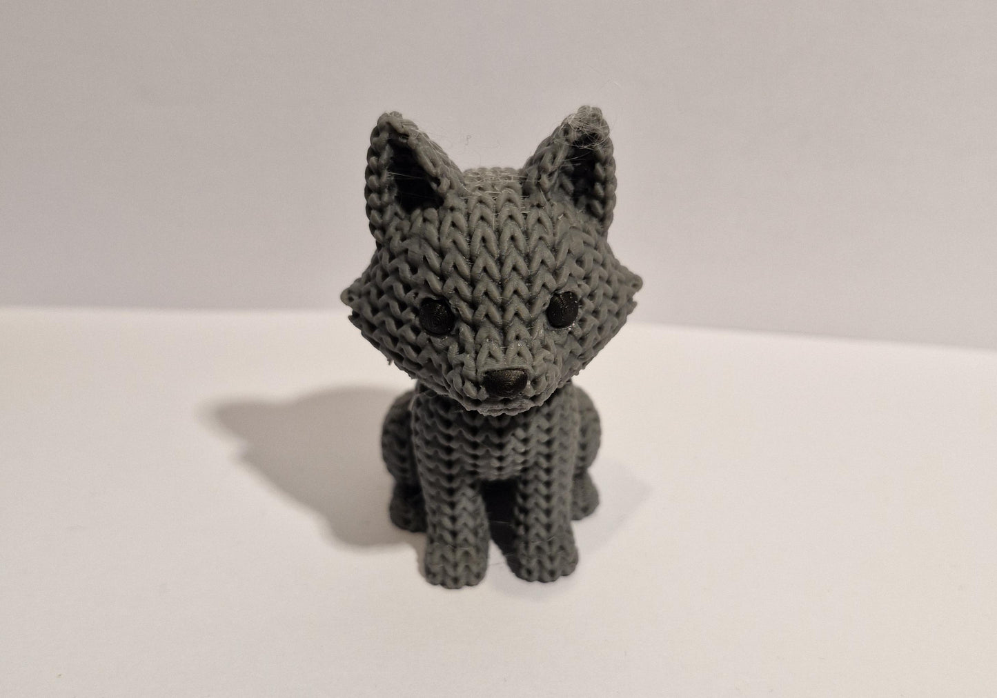 Knitted-Style Wolf Figurine | 3D Printed Gift for Animal Lovers